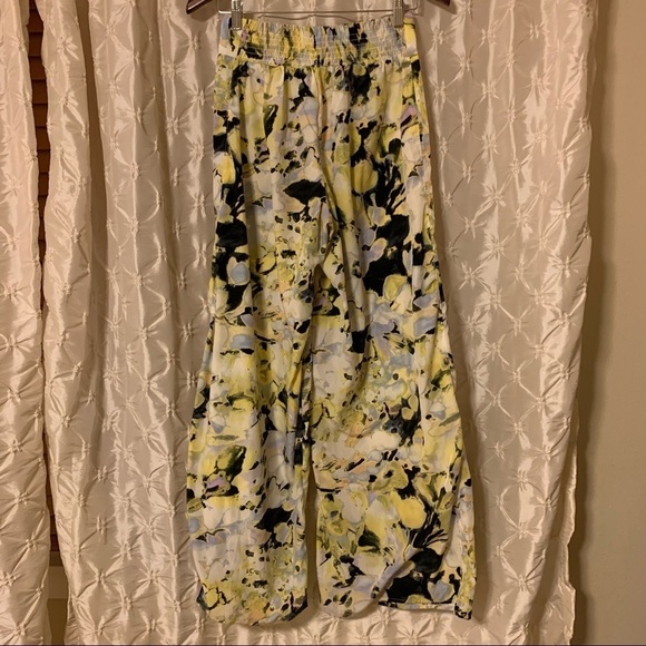 Bar III Yellow Floral Wide Leg Boho Palazzo Pants - Picture 5 of 12